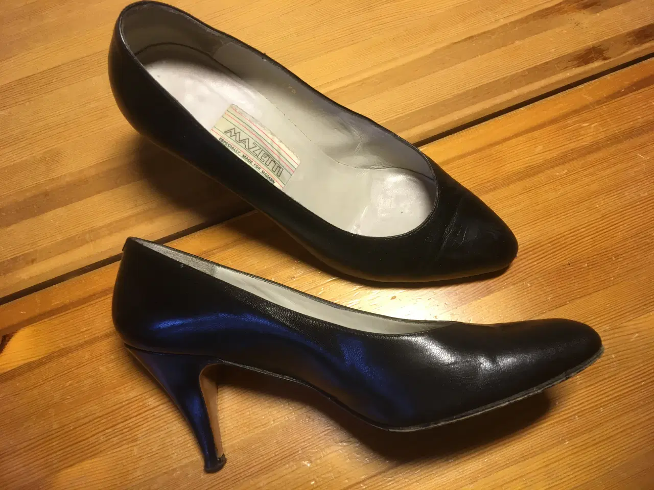 Billede 9 - Stilletter 4 par - forskellige. Pr. par kr. 100,-