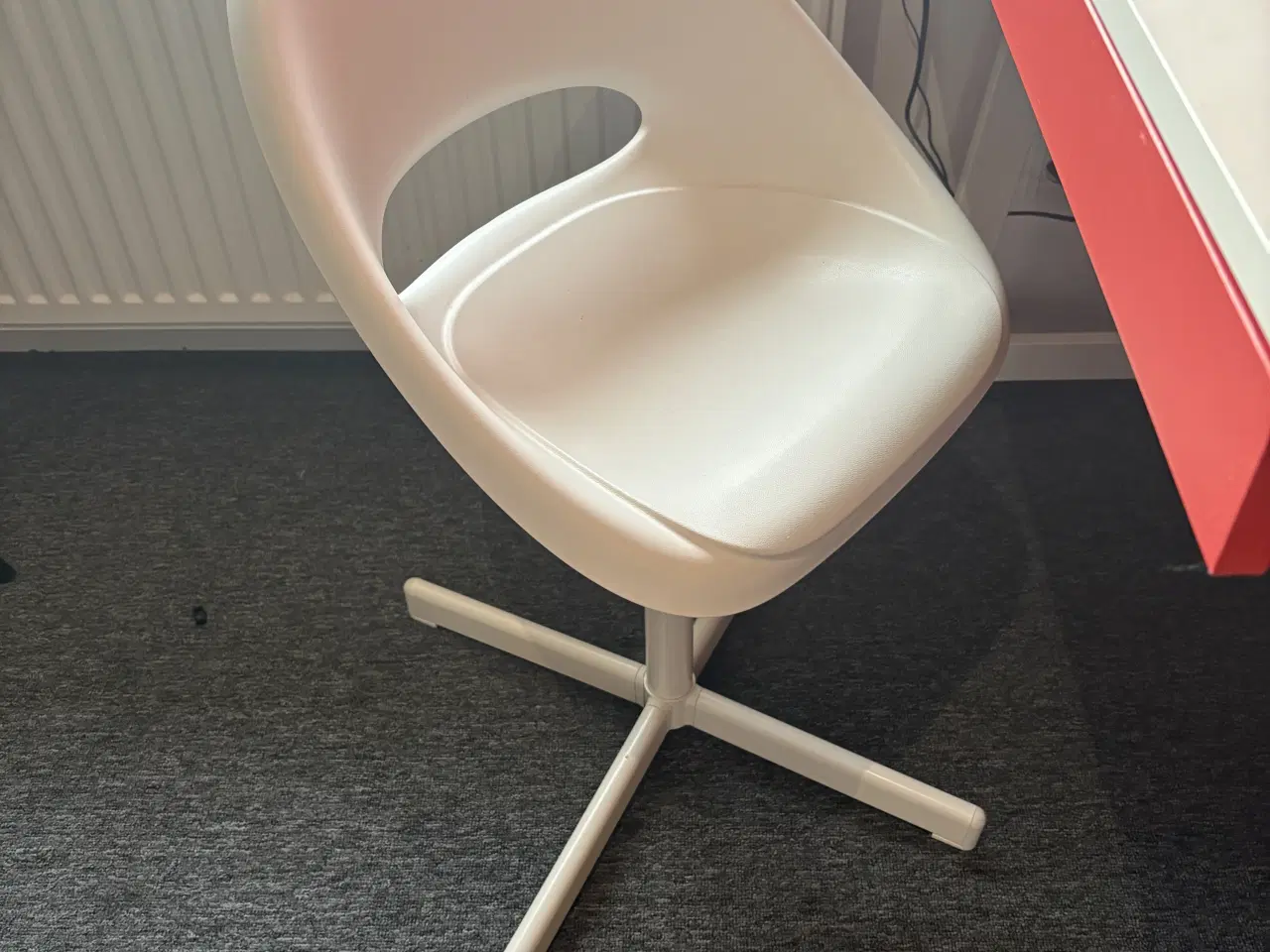 Billede 3 - Børne skrivebord og stol