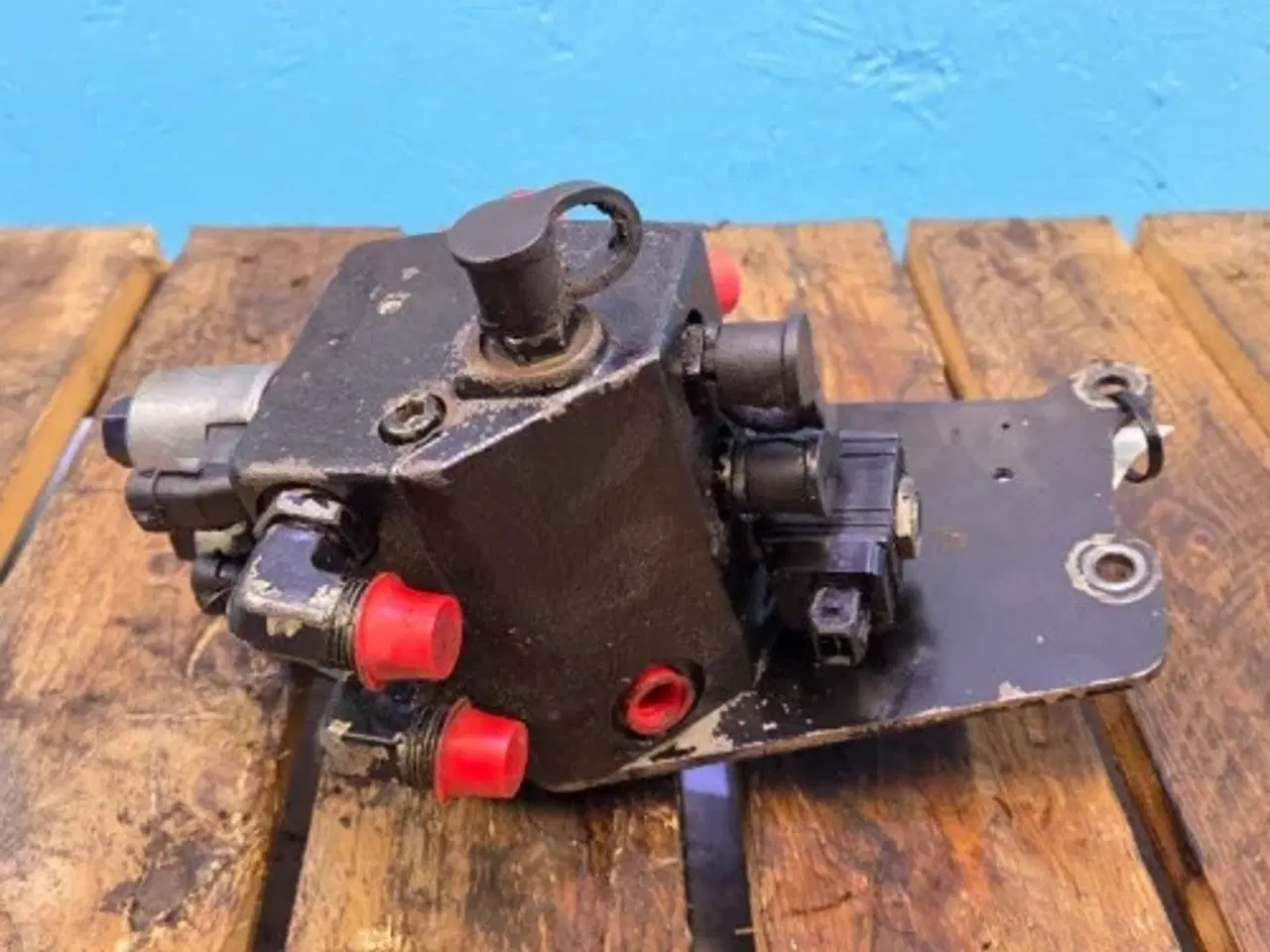 Billede 19 - Massey Ferguson 6290 Trykventil 3795675M13