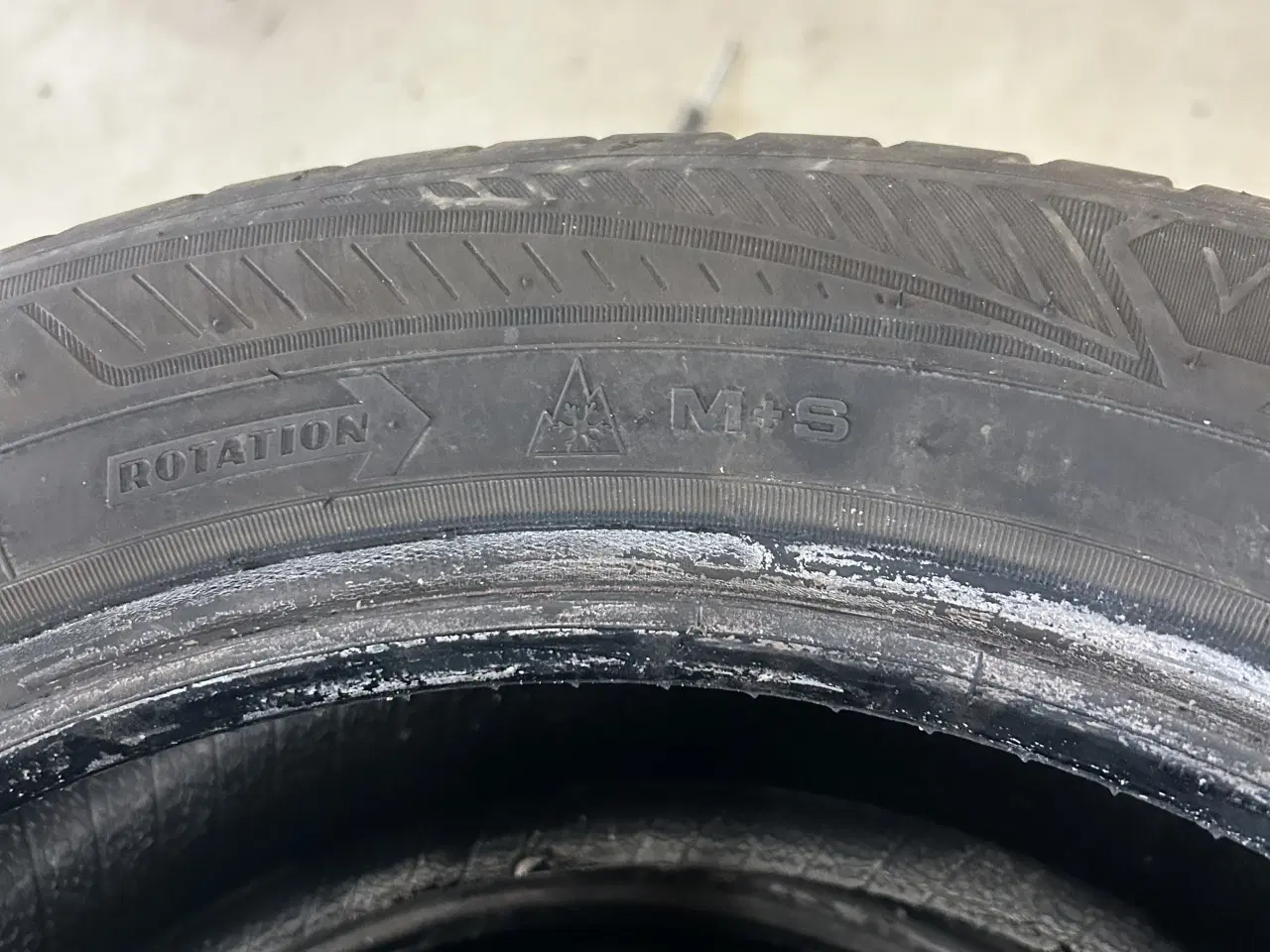 Billede 6 - 215/55/17 helårs dæk 