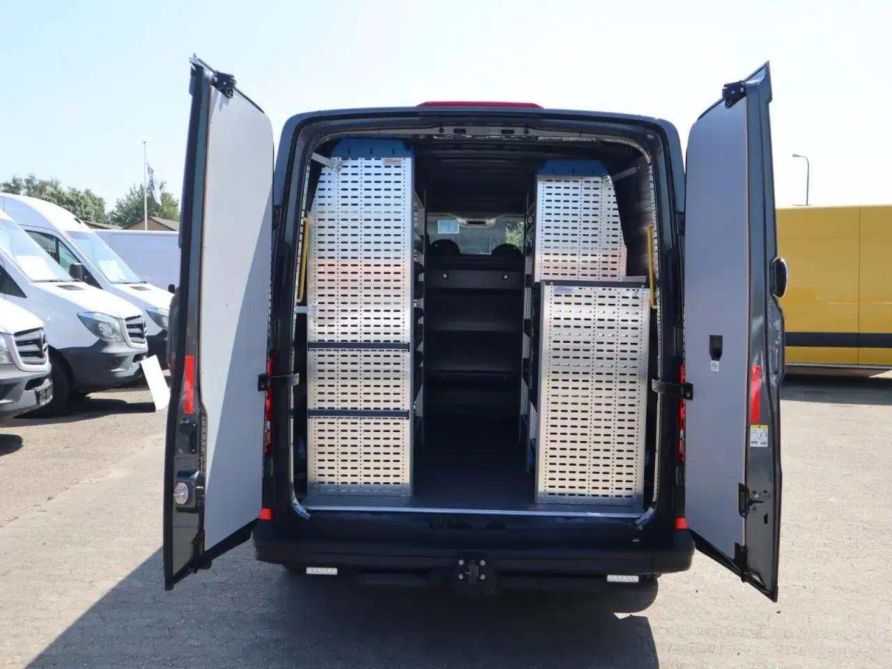 Billede 11 - VW Crafter 35 2,0 TDi 177 Mandskabsvogn L3H2