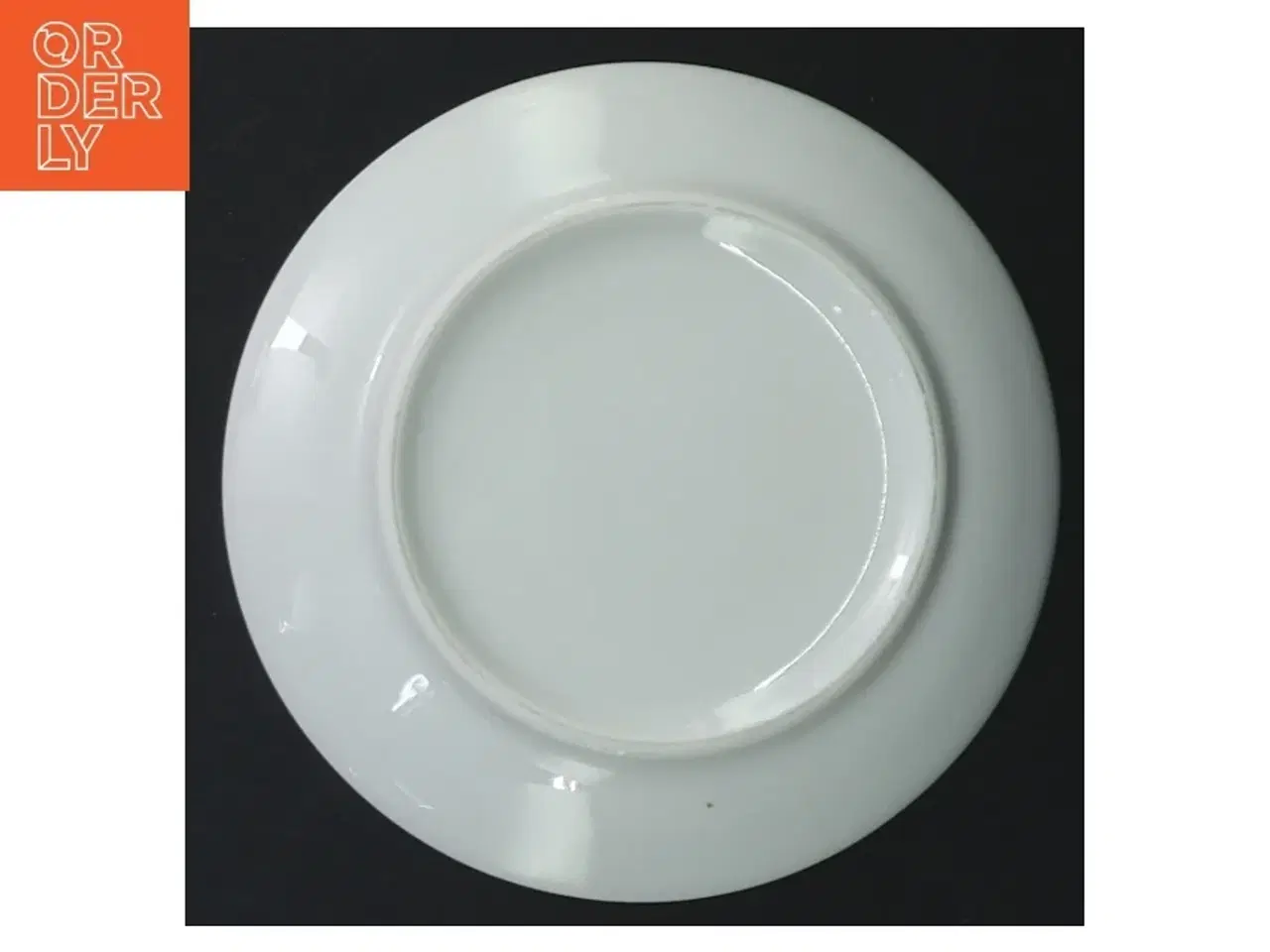 Billede 3 - Hvide under tallerkener (str. Ø. 11 cm. 4 styk)