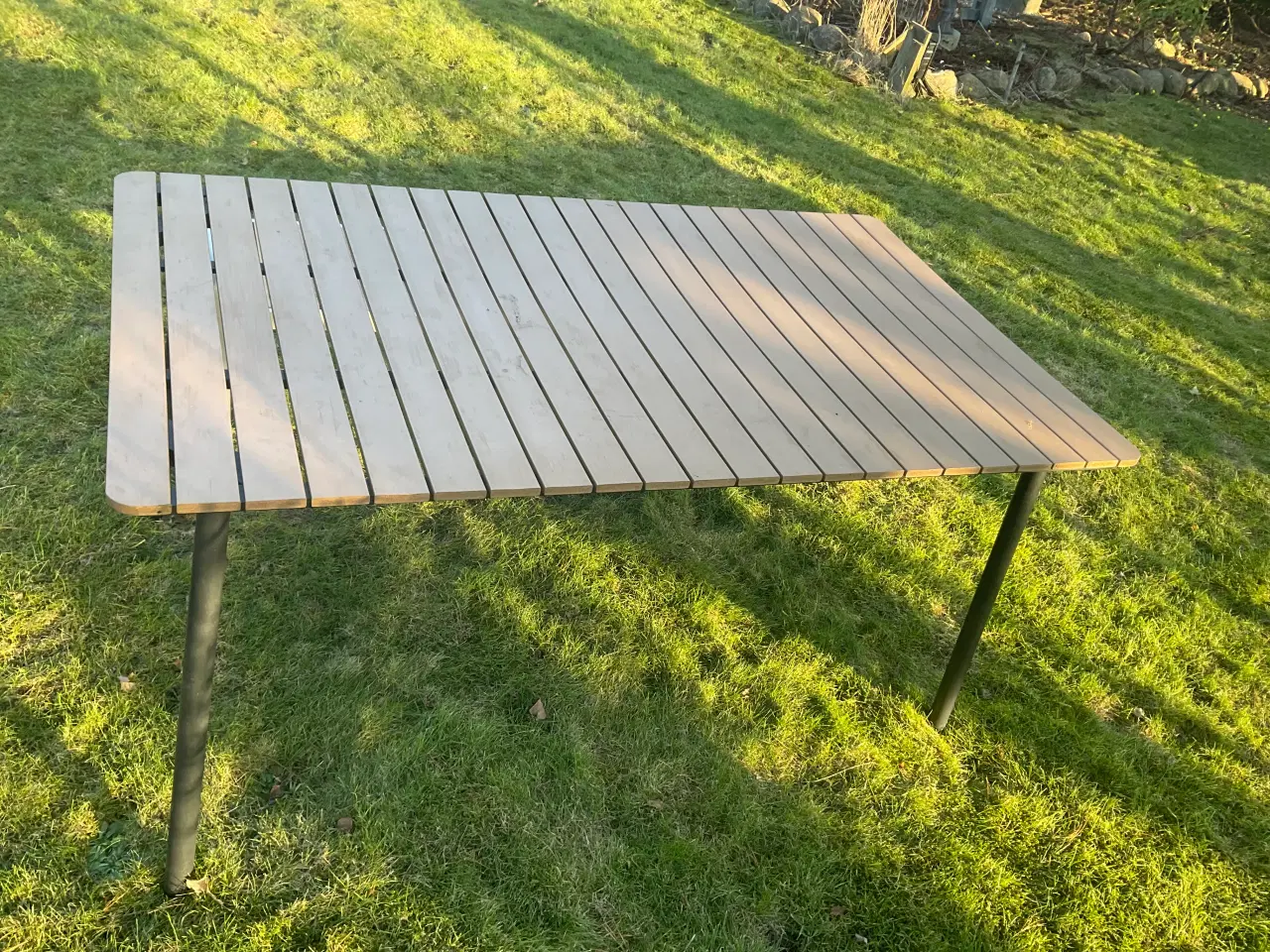 Billede 5 - Pænt alu. havestol med to stole.