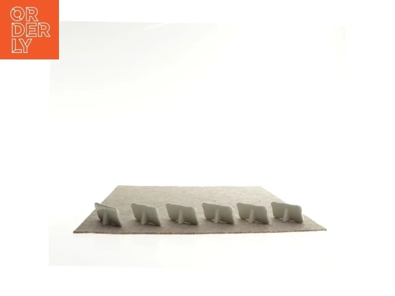 Billede 2 - Bordkort i porcelæn (str. 6 x 3 cm)
