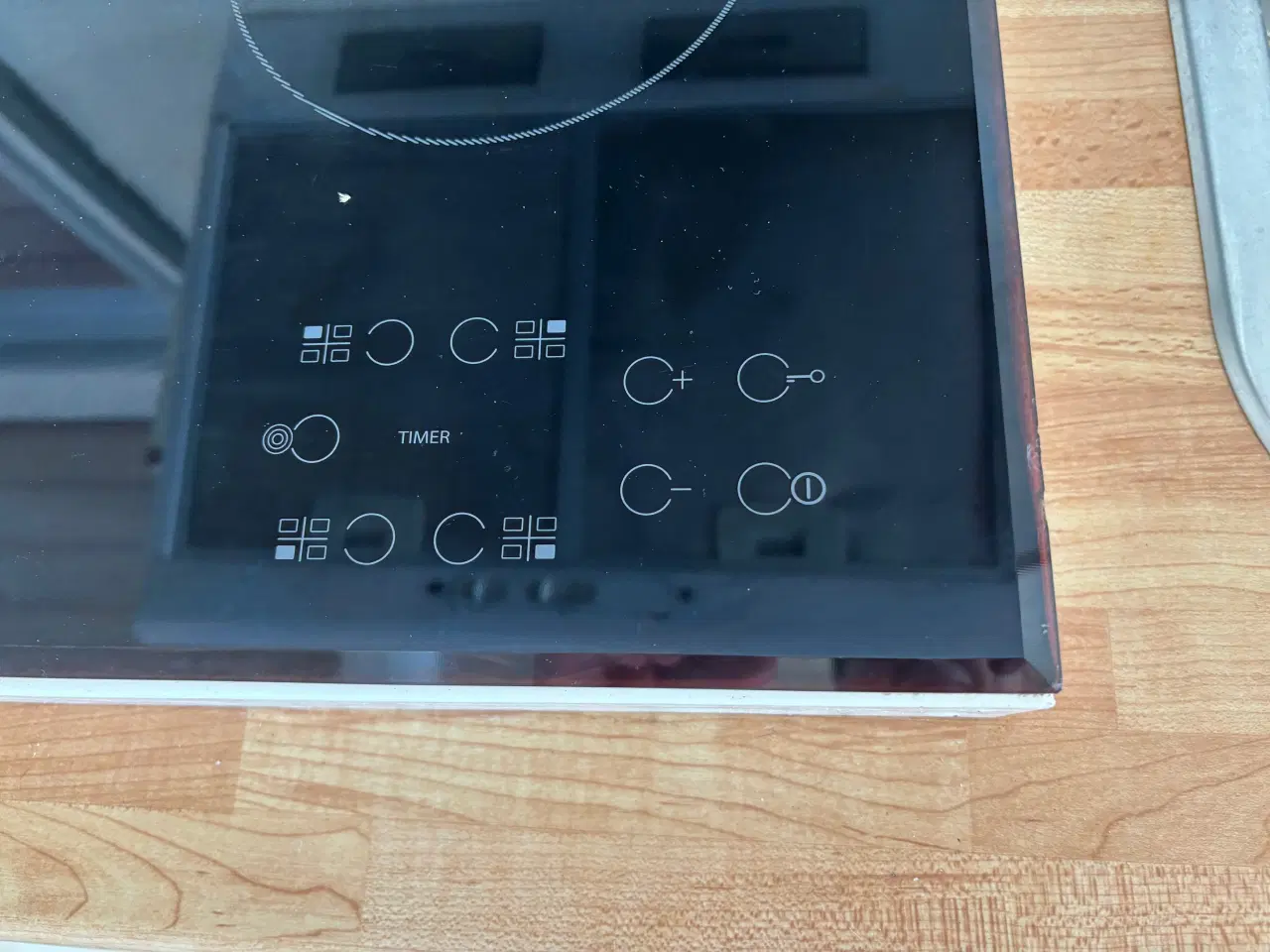 Billede 2 - Kogeø med 4 zoner, kan stå ovenpå bord, 220V