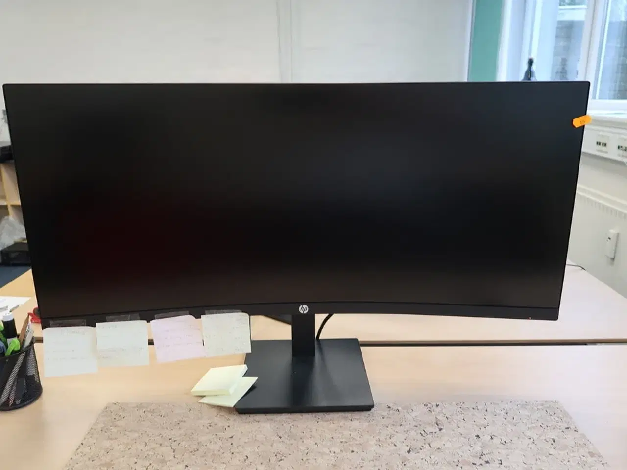 Billede 2 - Computerskærm HP P34hc G4 med mus