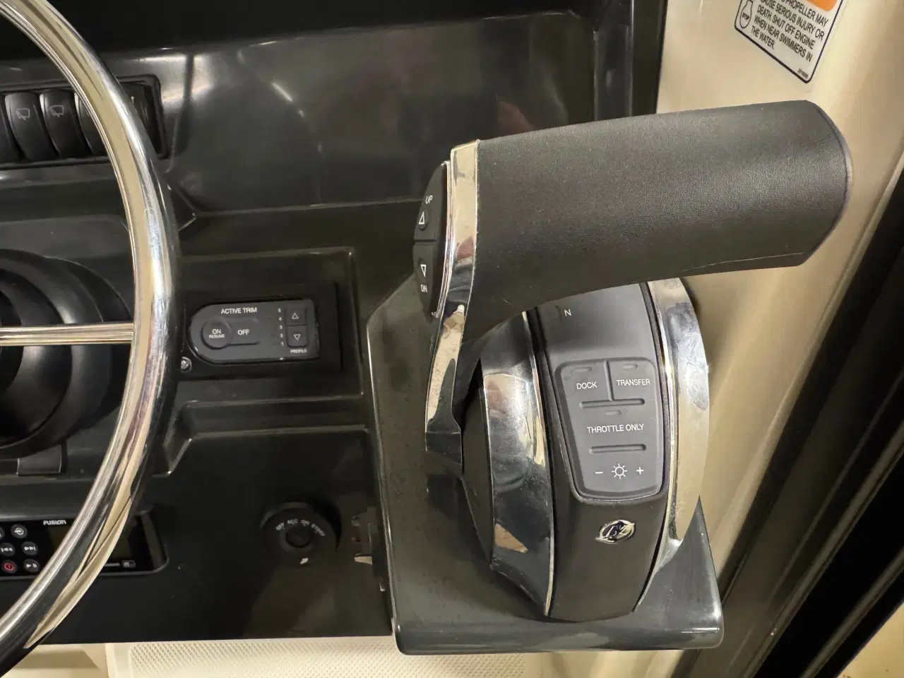 Billede 8 - Captur 705 Pilothouse med 225 hk Mercury-EFI DS 3,4L V6 XL - alt i udstyr.