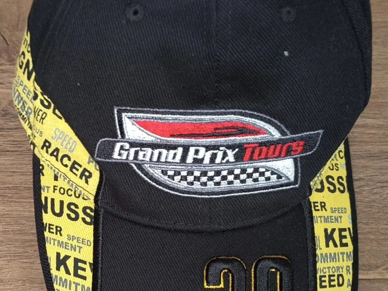 Billede 1 - KEVIN MAGNUSSEN CAP NR. 20, SOM NY