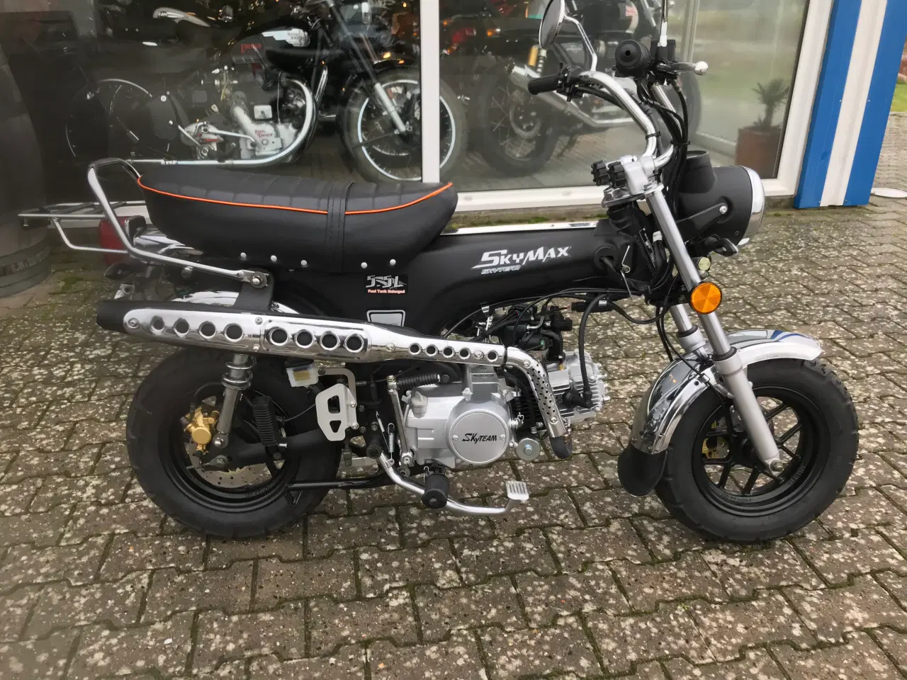 Billede 1 - DAX  125CC  Sky/dax Som Ny