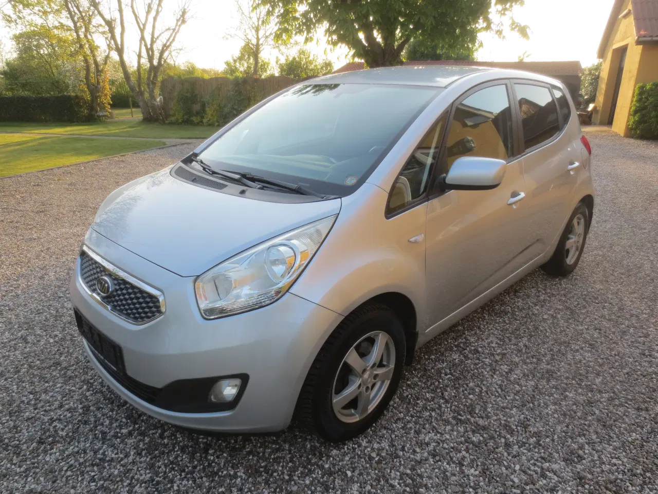 Billede 1 - Kia Venga 1.4 i 90 Hk År 2010. Nysynet 
