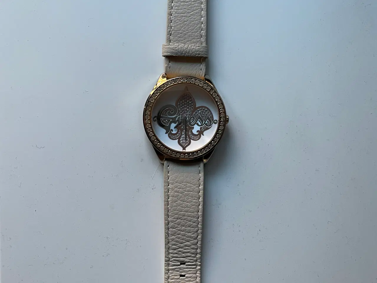 Billede 1 - Guess Dameur 