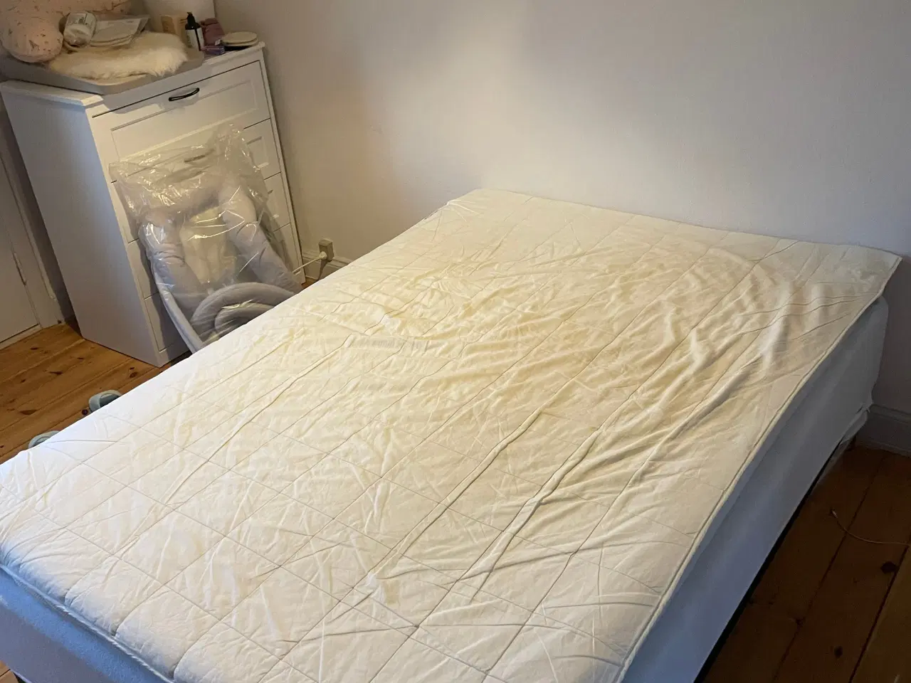 Billede 1 - Trekvart seng fra jysk 