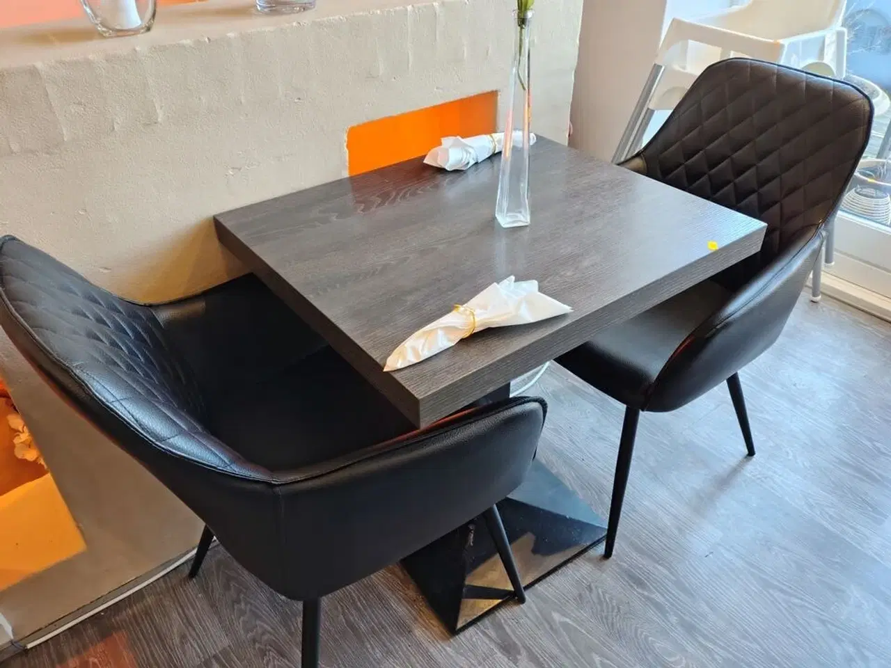 Billede 3 - Cafébord med to stole