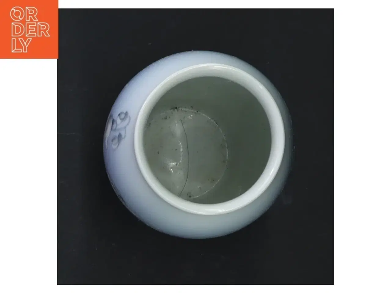 Billede 3 - Blå vase med blomster fra Bing & Grøndahl (str. H. 11,5 cm)