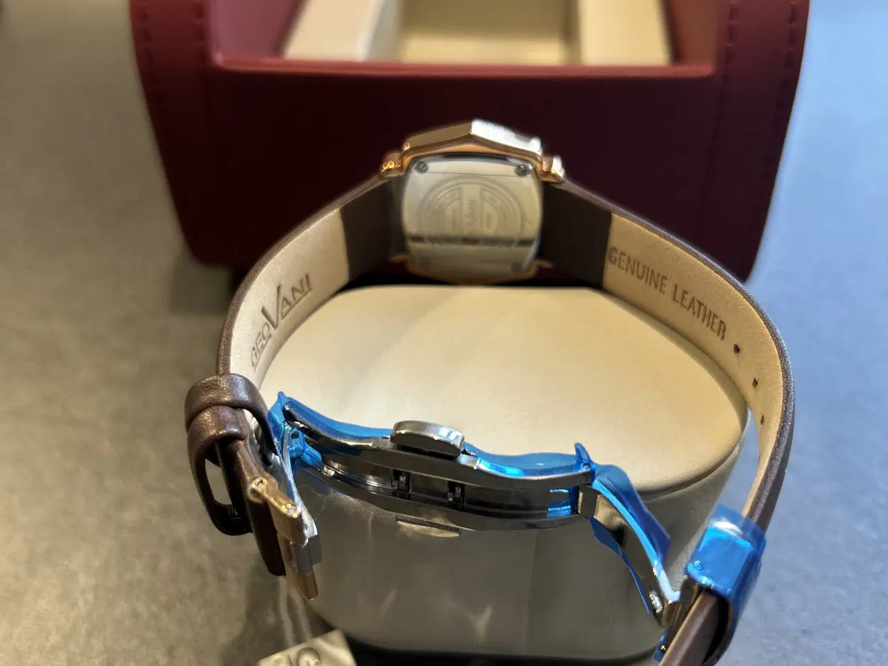 Billede 2 - Dame ur Geovani