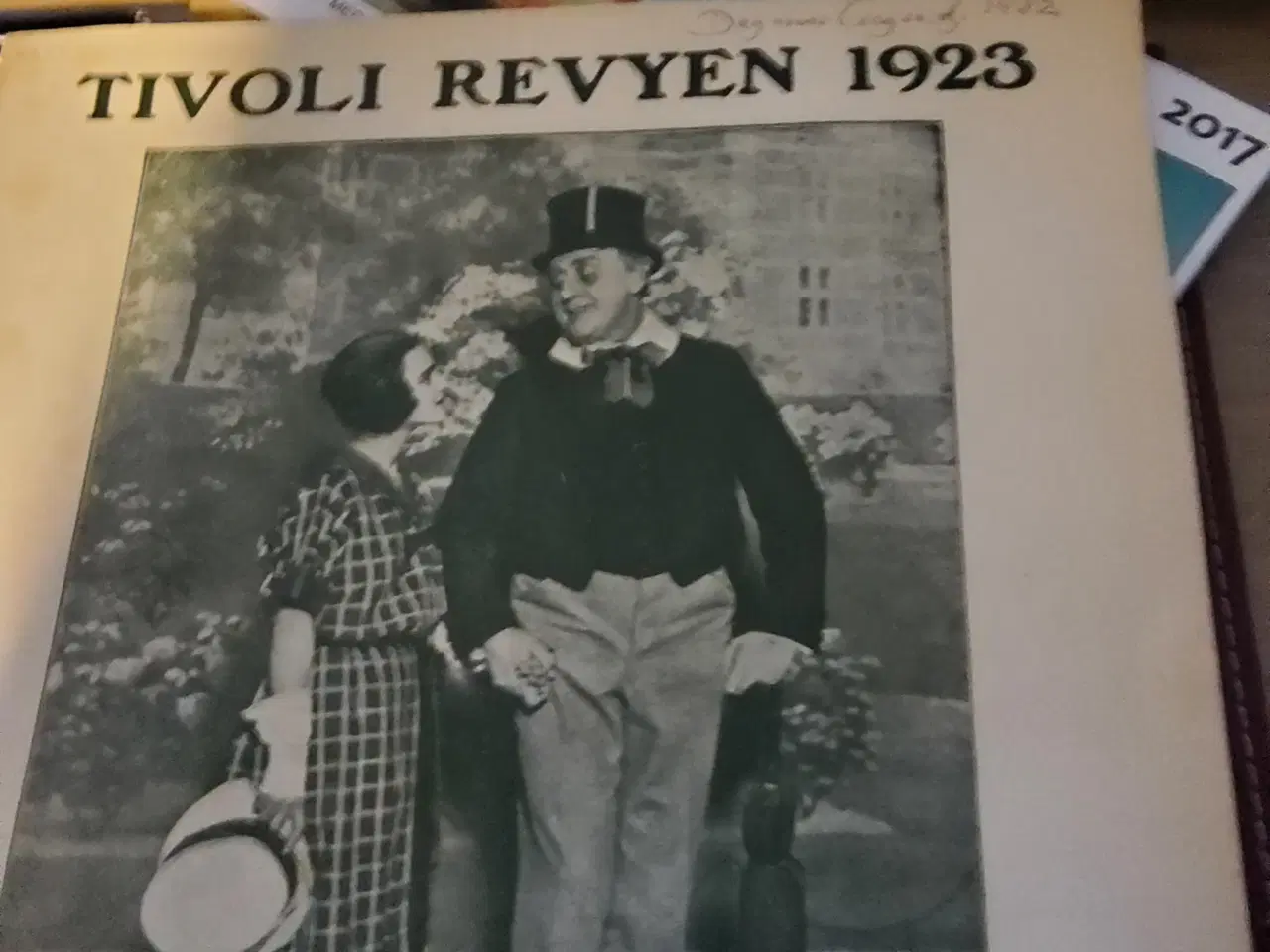 Billede 1 - Programfra tivolirevyen 1923