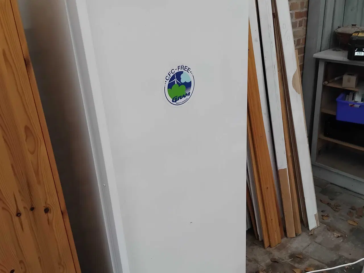 Billede 5 - Velfungerende stort fryseskab. 125kr