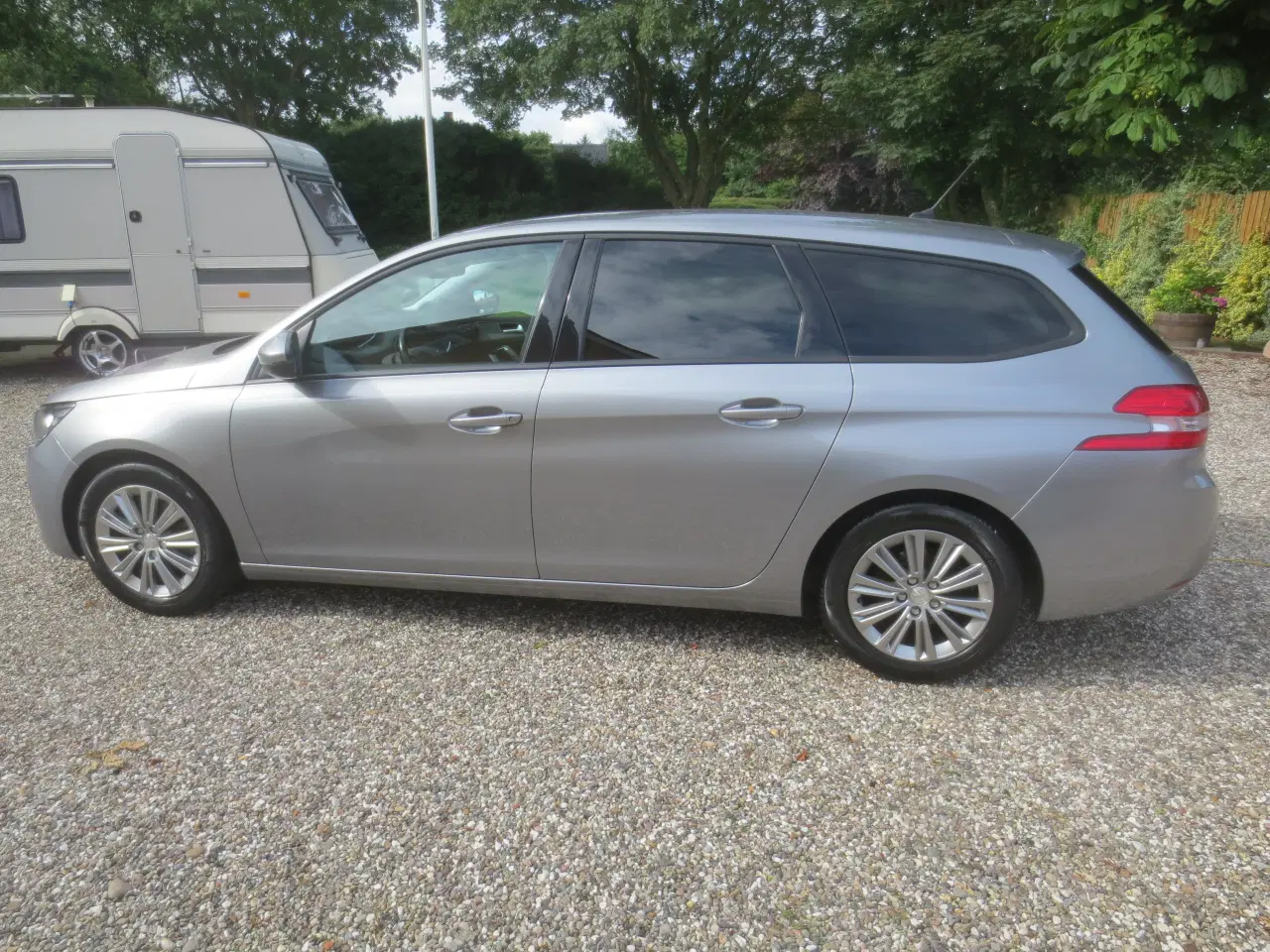 Billede 9 - Peugeot 308 1.6 HDi St.Car År 2016.