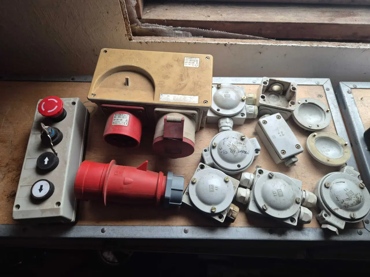 Billede 1 - Diverse. El artikler