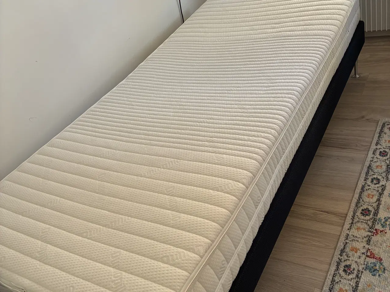 Billede 4 - Dunlopillo ekevations seng