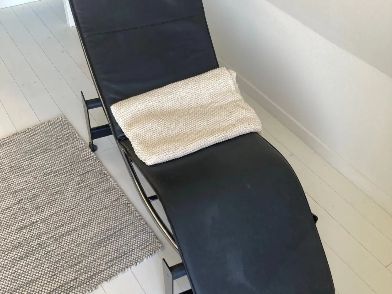 Billede 1 - Chaiselong i læderlook