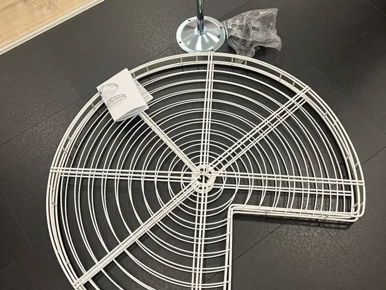 Billede 1 - 3/4 karrusel til hjørneskab