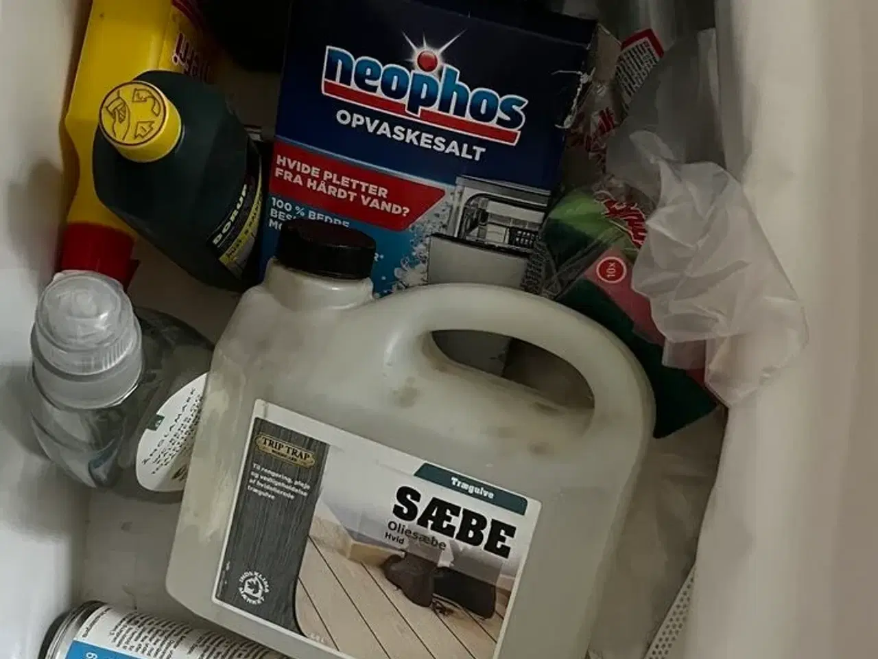 Billede 9 - Tøm Køkkenskabe og Skuffer