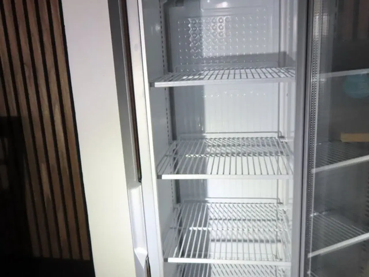 Billede 3 - Displaykøleskab, REDBULL