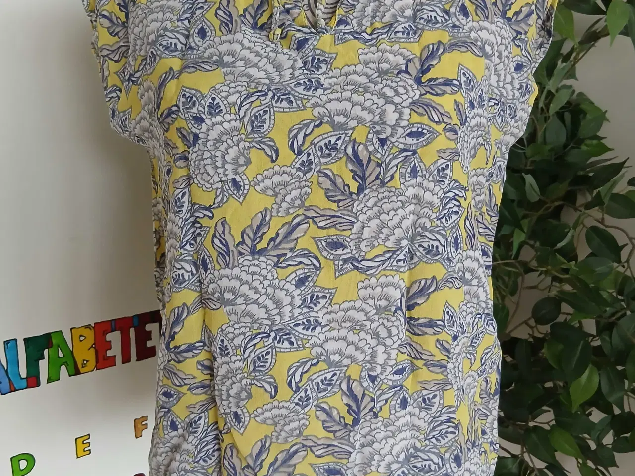 Billede 1 - Top. Masai. Small/36