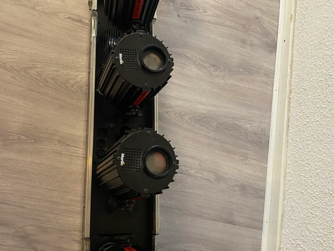 Billede 2 - Martin Professional scenelys – 4 stk. i flightcase