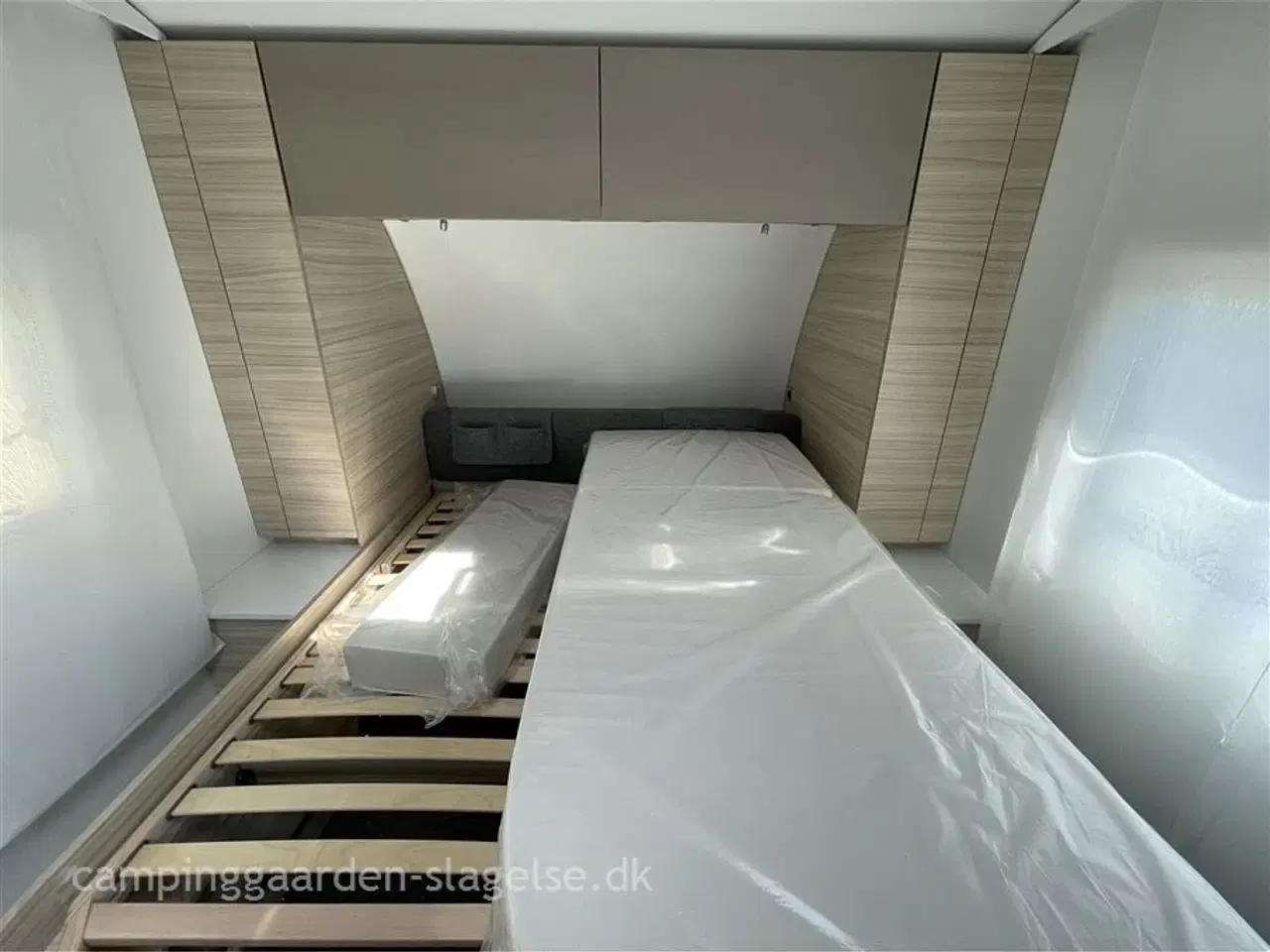 Billede 13 - 2025 - Adria Altea 542 PH   Adria Altea 542 PH – Frihed, hygge og queens-bed på hjul!