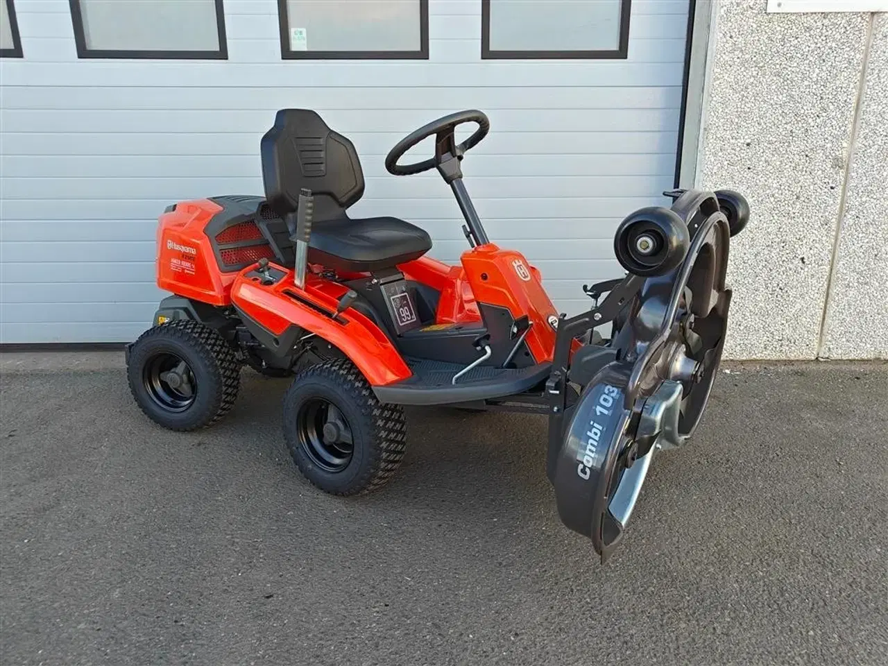 Billede 11 - Husqvarna R 214TC Comfort - 103cm klippebord
