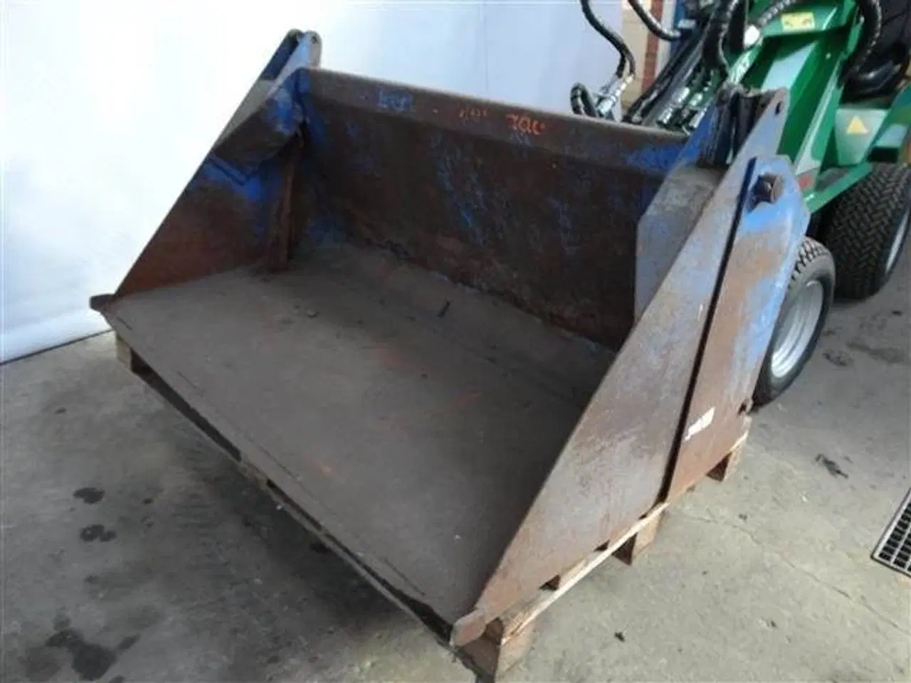 Billede 2 - Taarup 4 i 1 skovl med vetobeslag