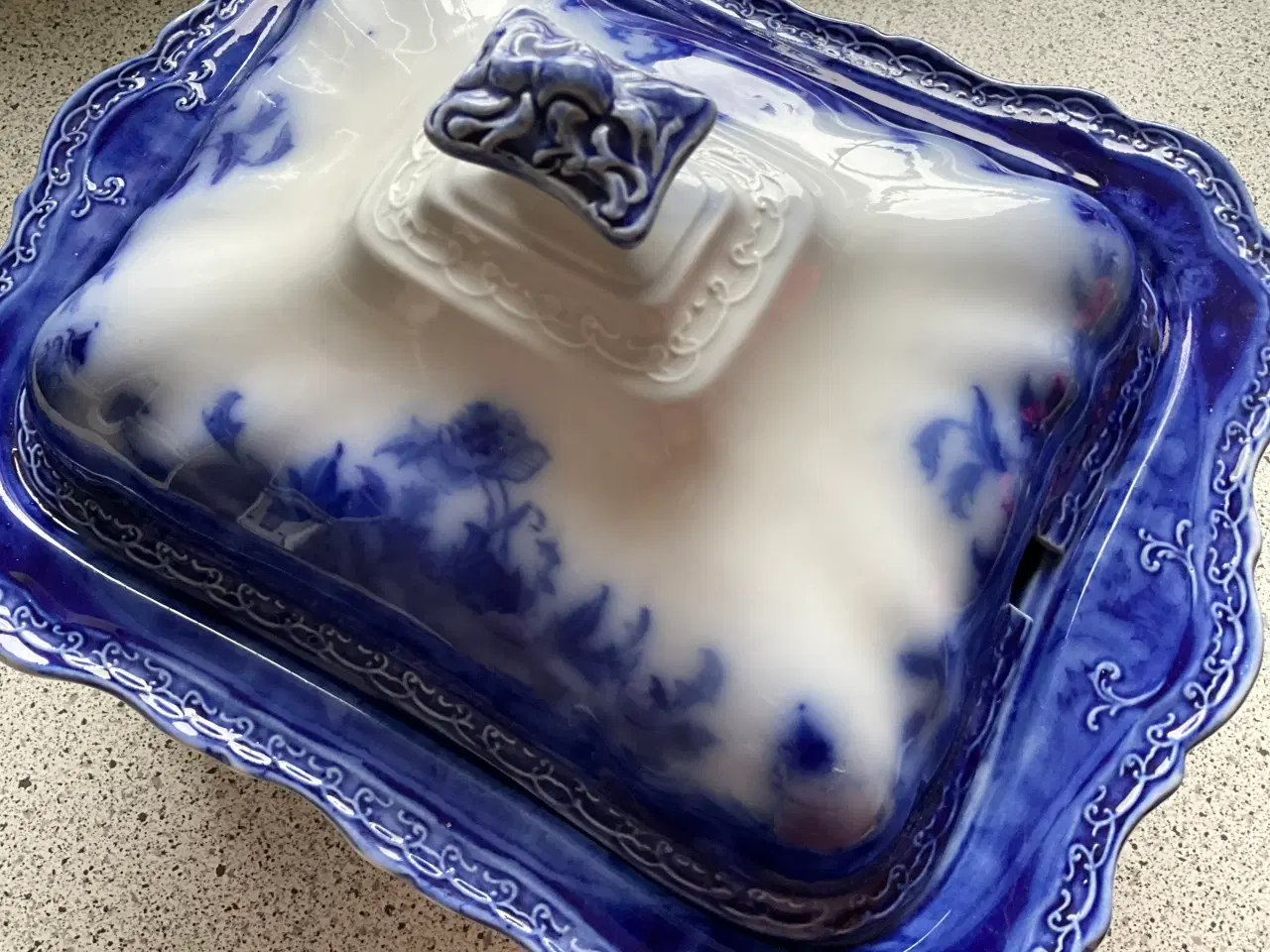 Billede 1 - Royal Wedgwood suppeterrin med underskål