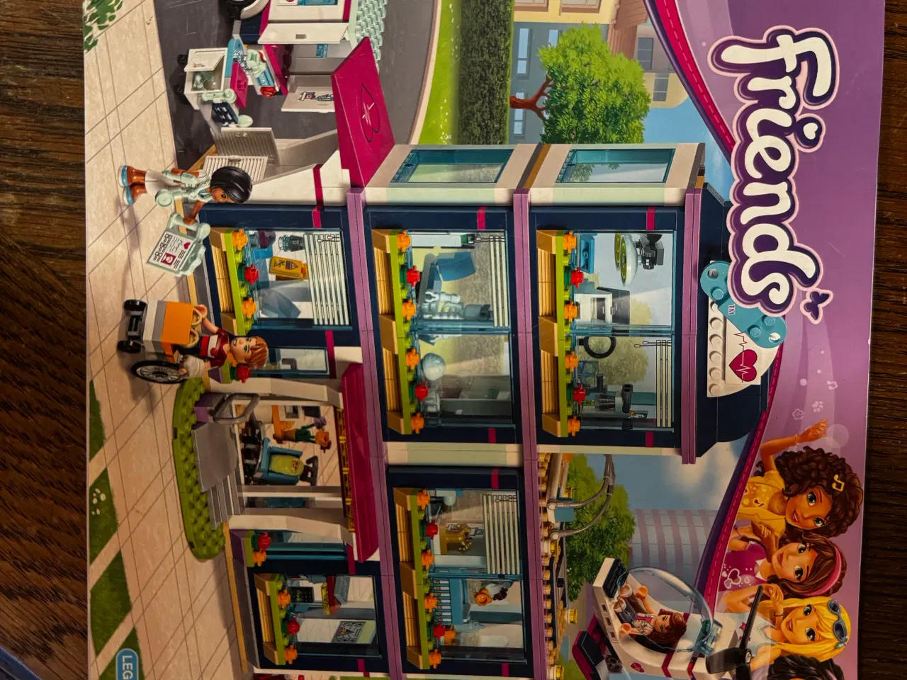 Billede 1 - Lego friends 41318 hospital