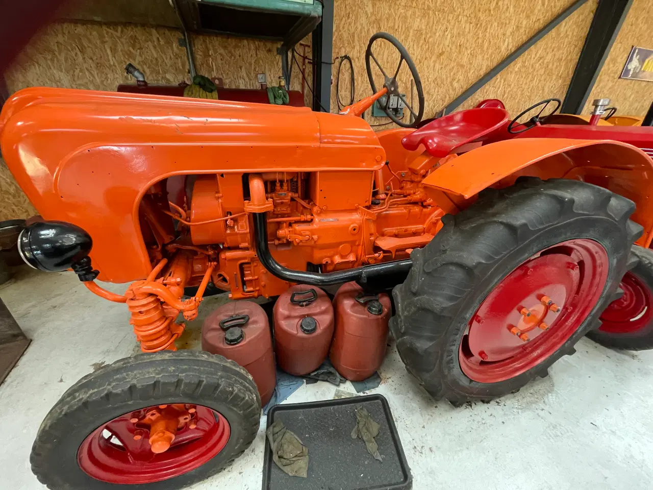 Billede 1 - Veterantraktor