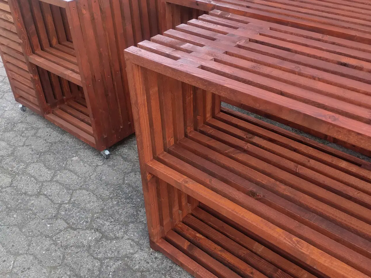 Billede 3 - 38x35 træ. Grill bord med gas skjuler. Mange mulig