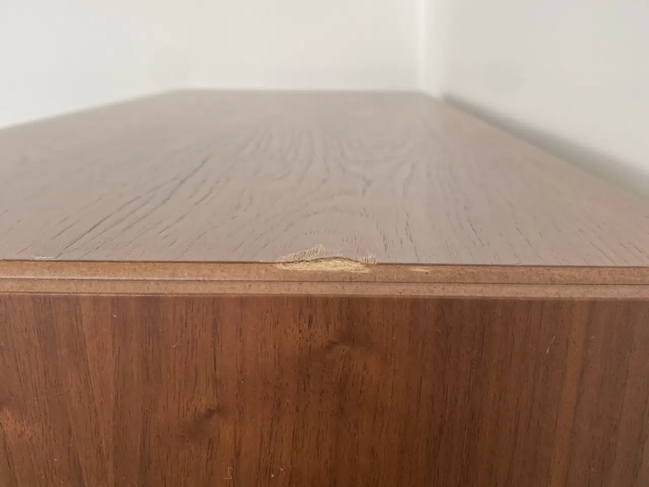 Billede 4 - MONTANA reol, valnød med hvid bagvæg