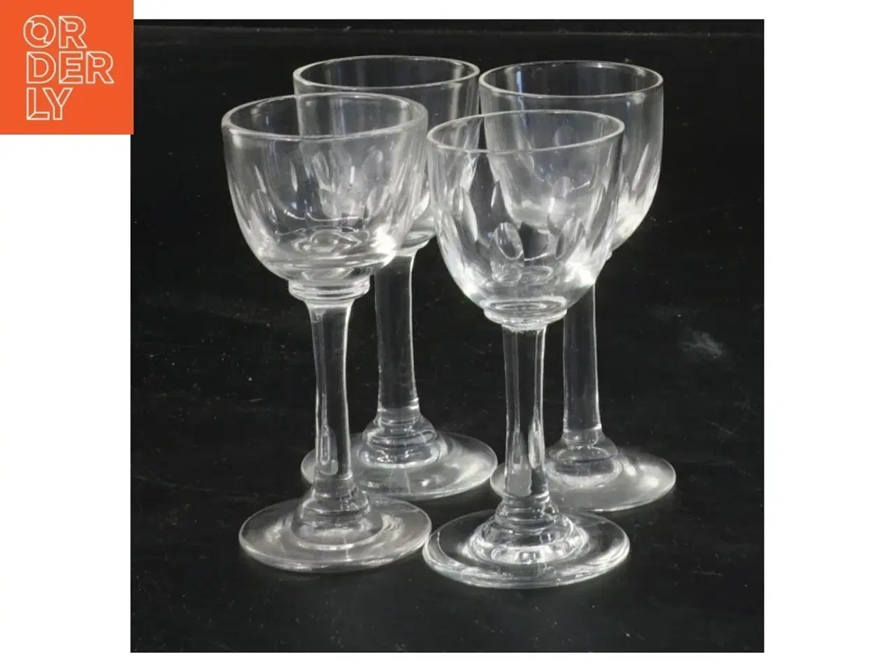 Billede 1 - Fire glas (str. Ø 3,5x8 cm)