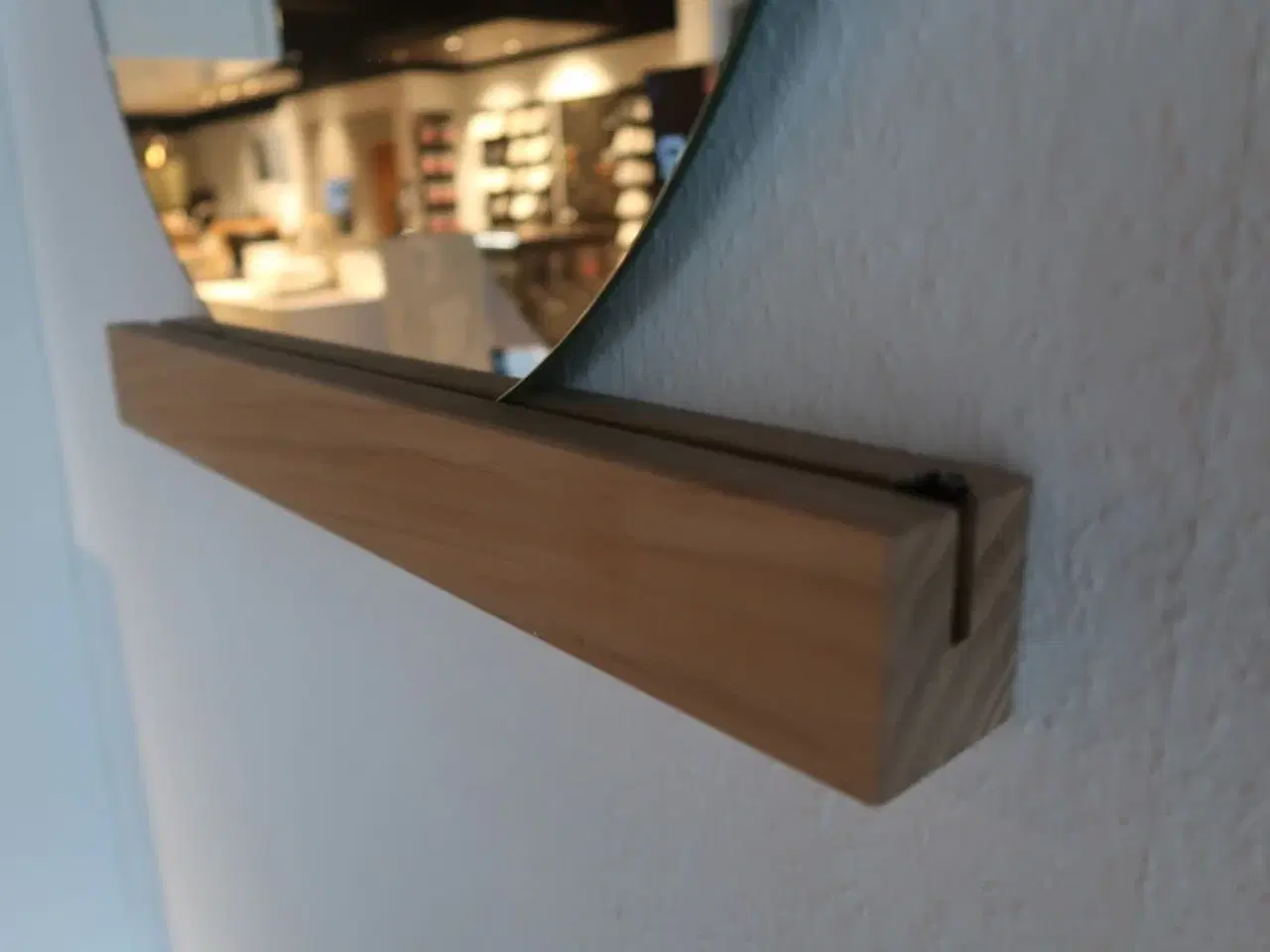 Billede 2 - Spejl med hylde