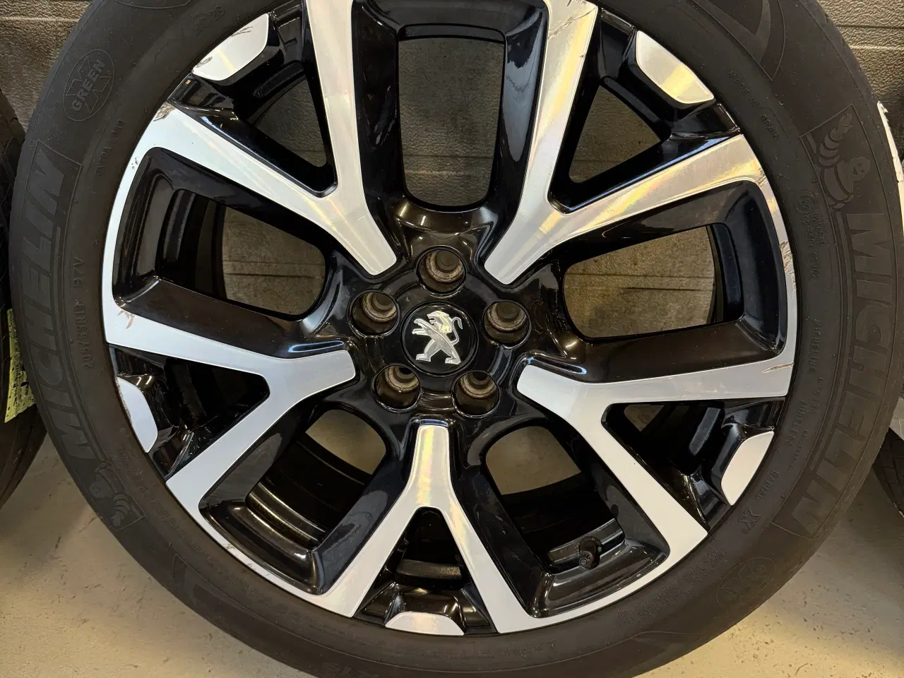 Billede 5 - 19” Peugeot/citroen alufælge med sommerdæk