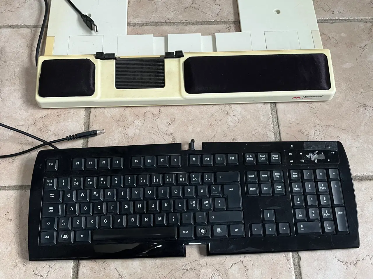 Billede 1 - Tastatur og mousetrapper