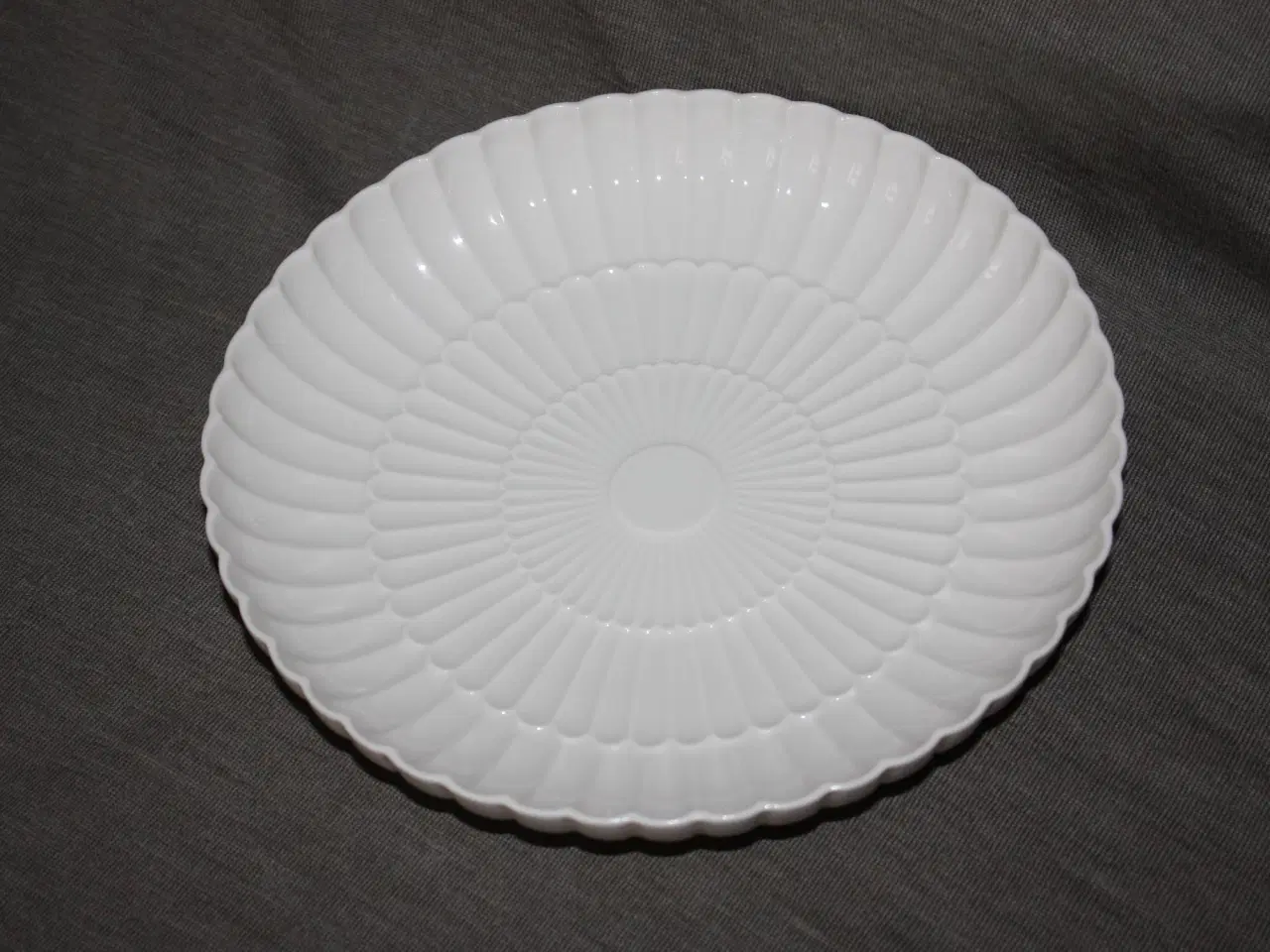Billede 1 - Royal Copenhagen skål / fad 4030