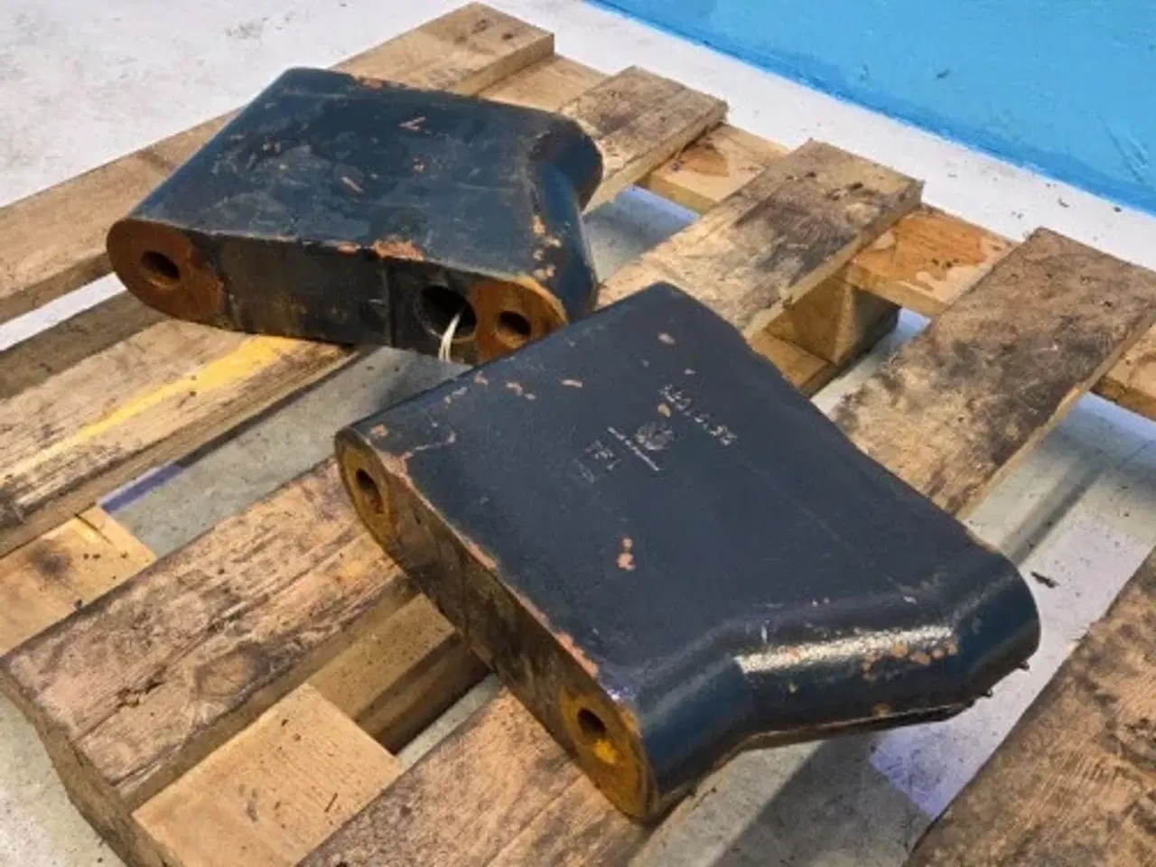 Billede 9 - New Holland TM165 Spacer Sæt 82016138