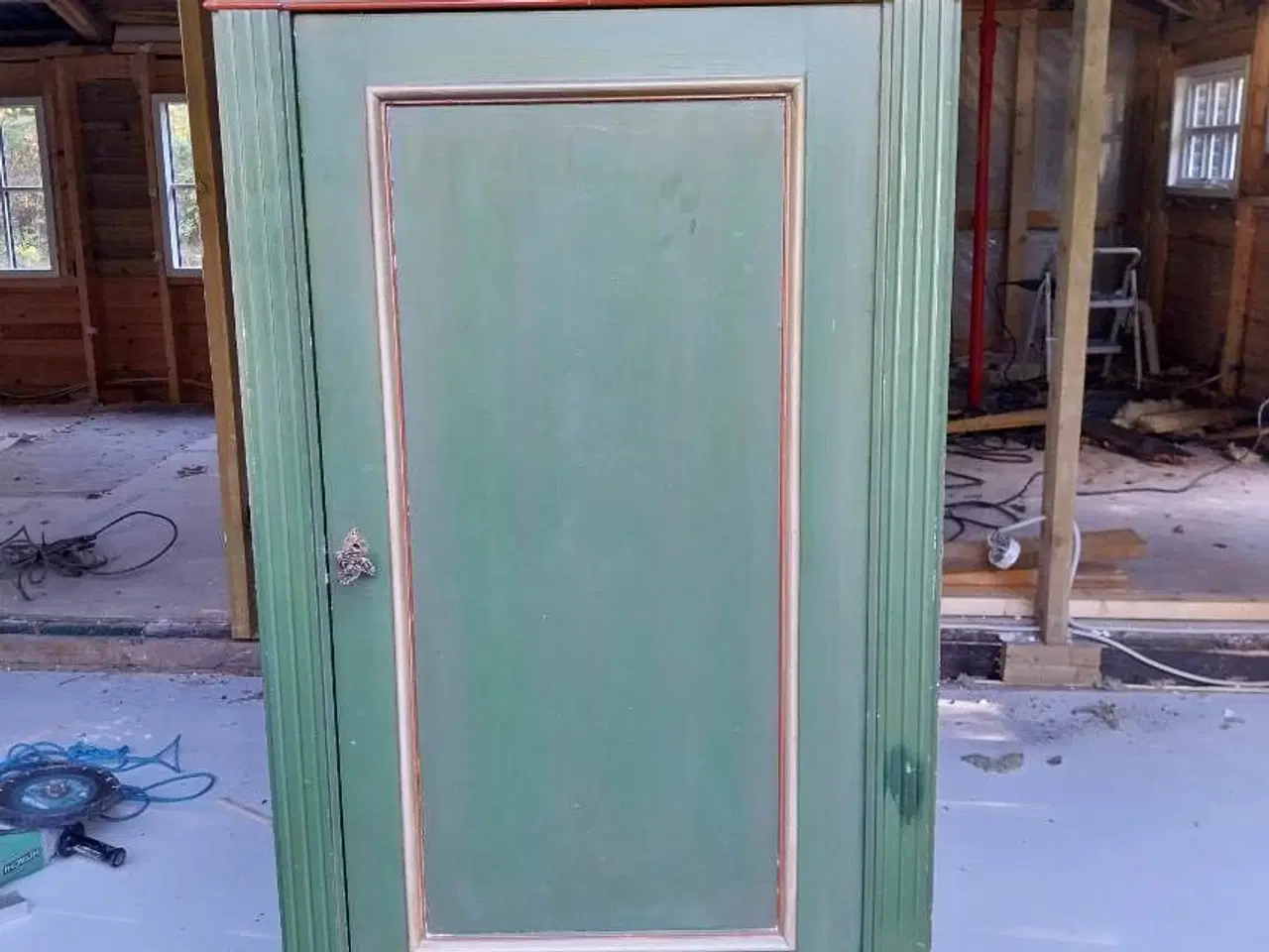 Billede 1 - Skab, giv et bud