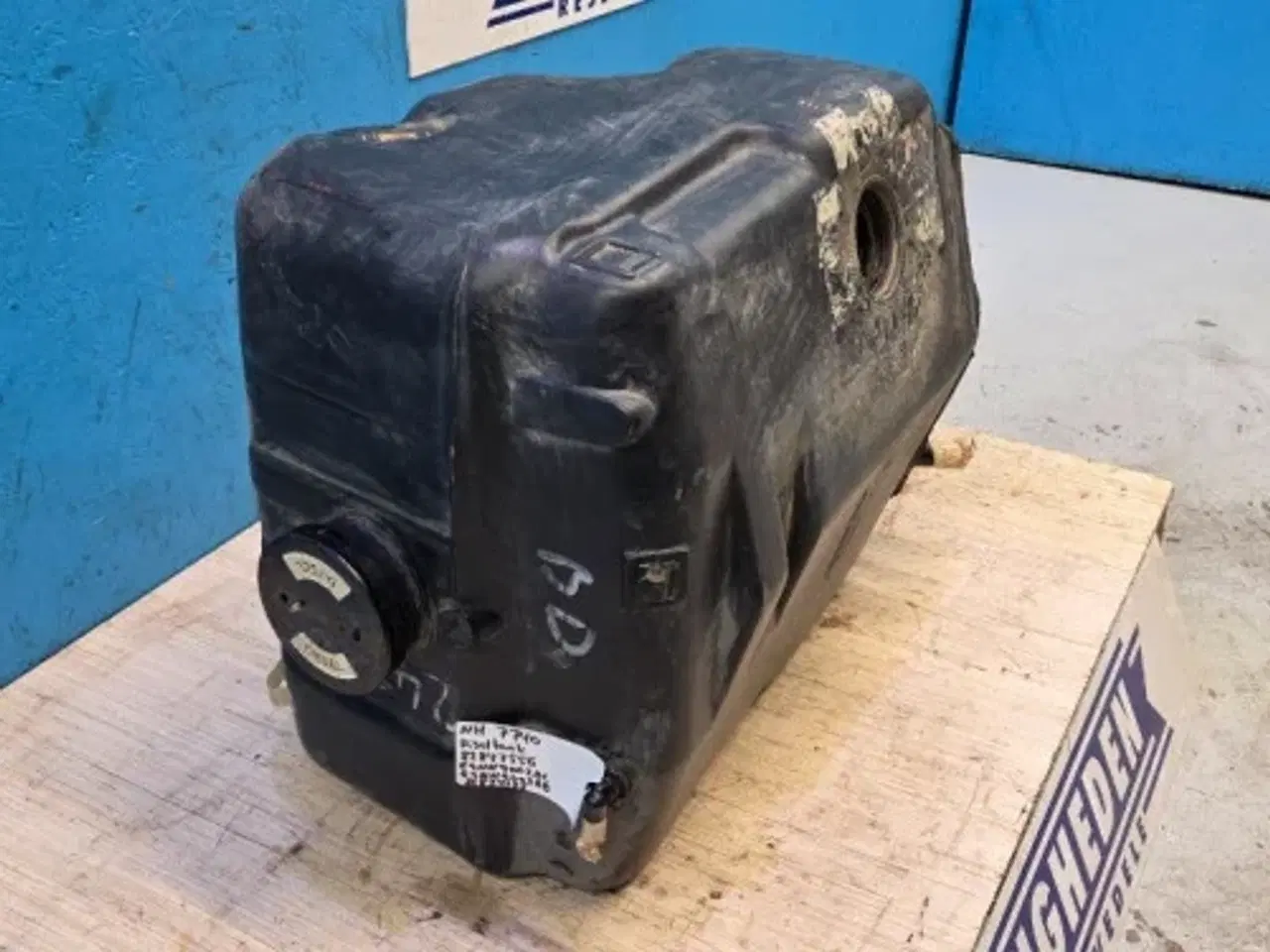 Billede 11 - New Holland 7740 Dieseltank 82847556