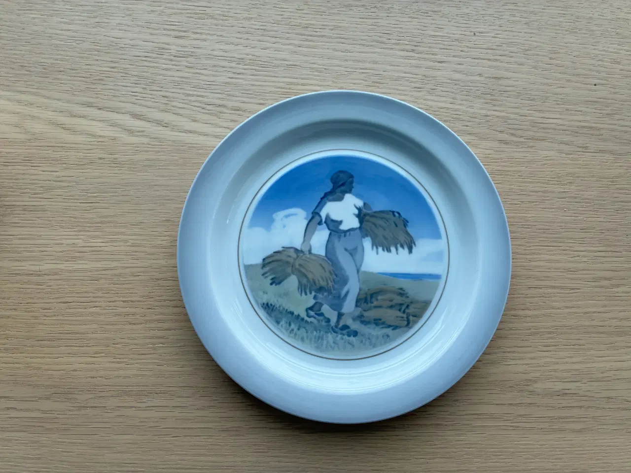 Billede 1 - Skål med "Bondepige med neg"