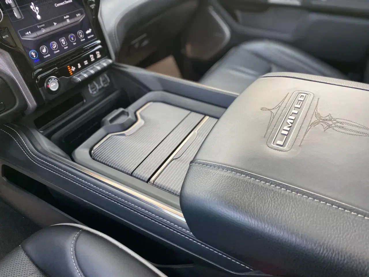 Billede 12 - Dodge RAM 1500 5,7 V8 Hemi Limited Night aut.