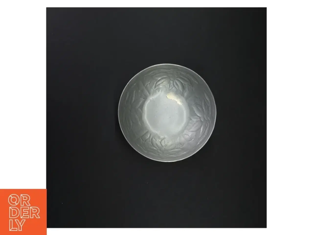 Billede 2 - Dekorativ sølvfarvet skål (str. 15 x 5 cm)