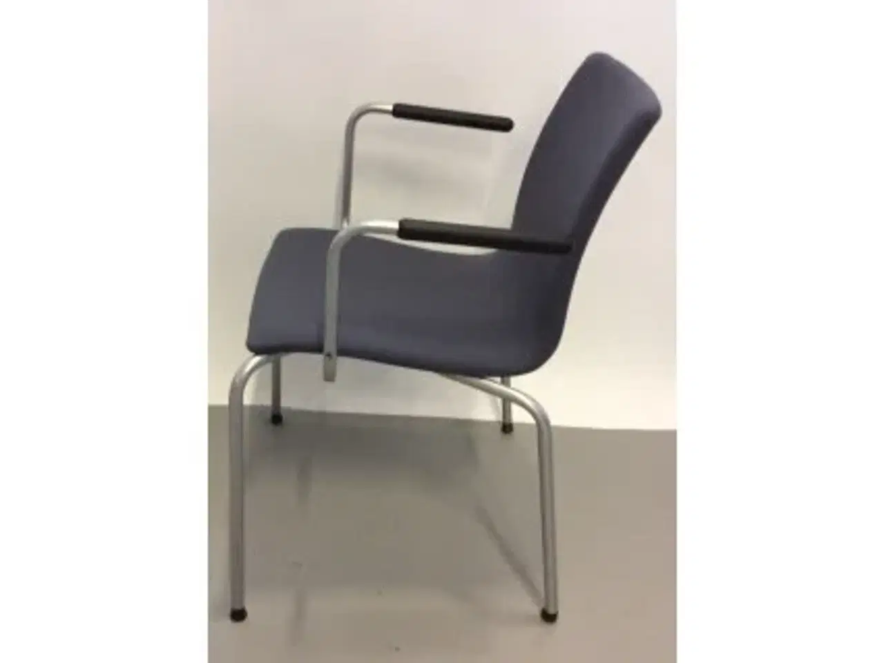 Billede 4 - Koksgrå skandiform flex mødestole med armlæn